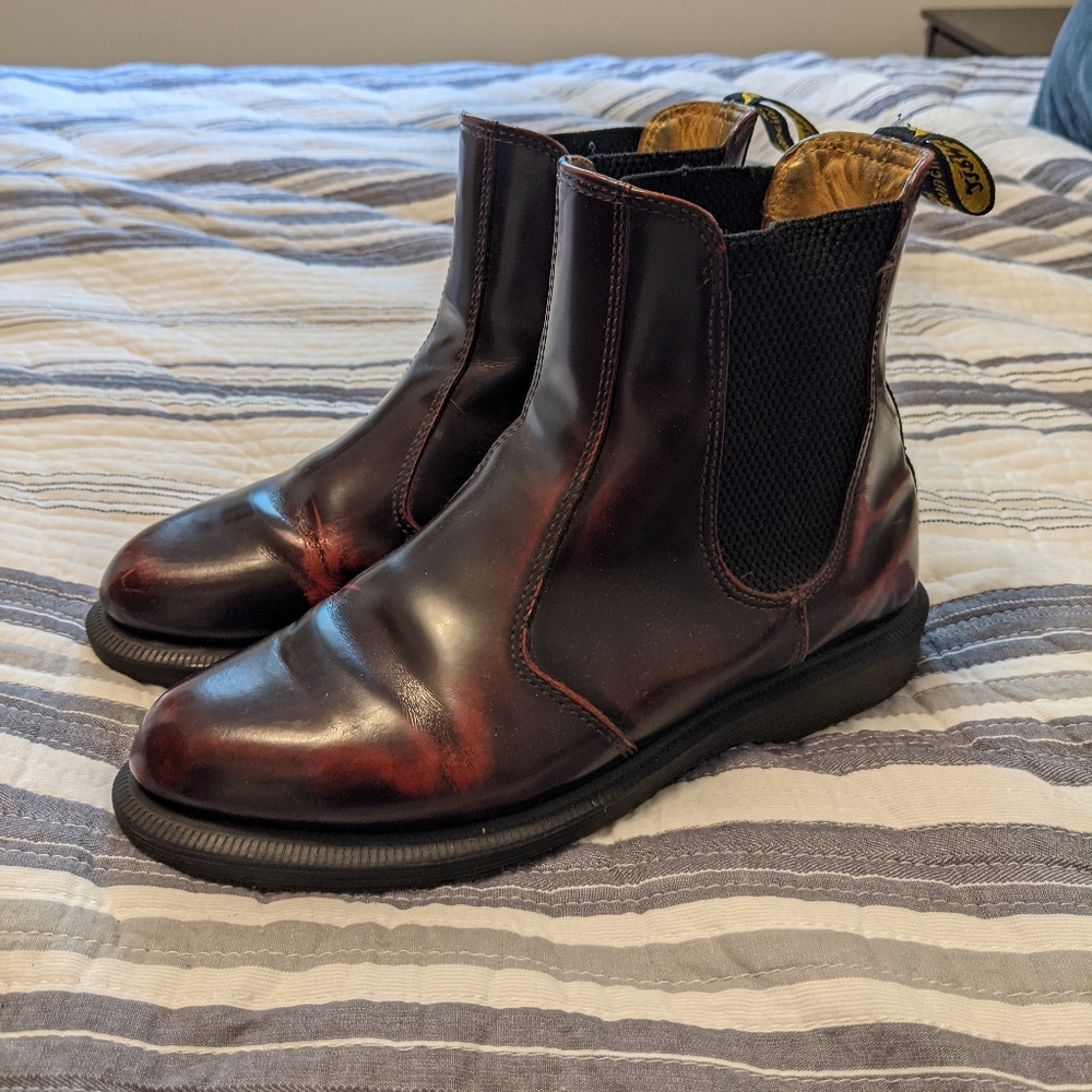 Dr Martens Chelsea Boots UK4
